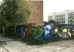 X 2002